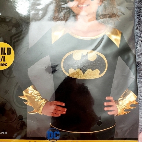 NWT DC Comics Batman Batgirl Long Sleeve Top Medium/Large M/L Halloween Costume - Picture 5 of 5
